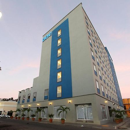 One Villahermosa Centro Exterior foto
